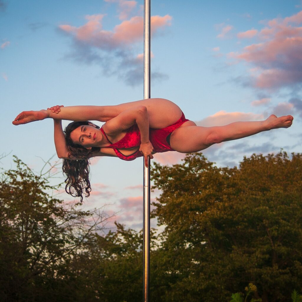 Pole dance class advanced